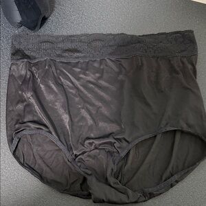 Vanity Fair Black Lace Women's Panties